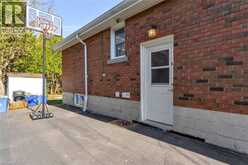 406 EAST 43RD Street | Hamilton Ontario | Slide Image Thirty-four