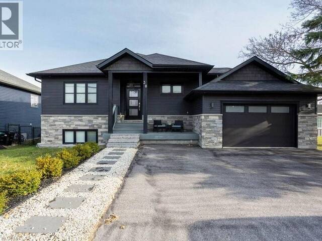 30 LAKESHORE Road Wasaga Beach Ontario, L9Z 2Y3 - 4 Bedrooms Home For Sale