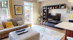 16 RIDGEGATE Crescent | Halton Hills Ontario | Slide Image Thirteen
