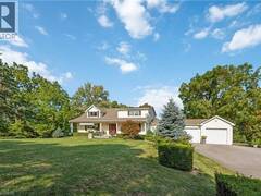 493 RIDGE Road E Grimsby Ontario, L3M 0K5