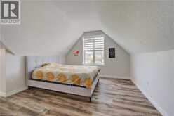 729 KEATS Way | Waterloo Ontario | Slide Image Twenty-two