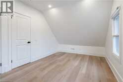 204 BALSAM Avenue S | Hamilton Ontario | Slide Image Thirty-two