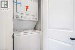 204 BALSAM Avenue S | Hamilton Ontario | Slide Image Seventeen