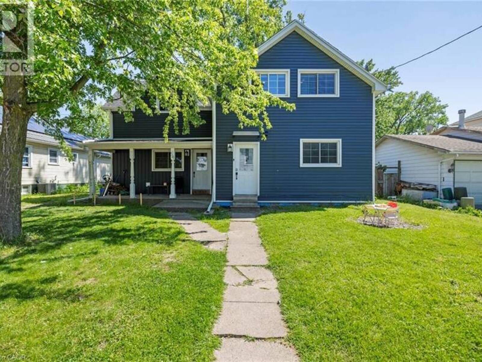 54 E CHESTNUT Street E, St. Catharines, Ontario L2T 1H1