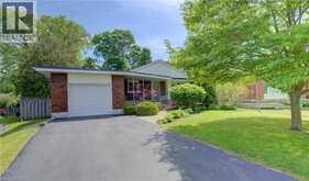 71 PINECREST Drive | Kitchener Ontario | Slide Image Six