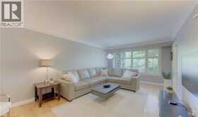 71 PINECREST Drive | Kitchener Ontario | Slide Image Nine