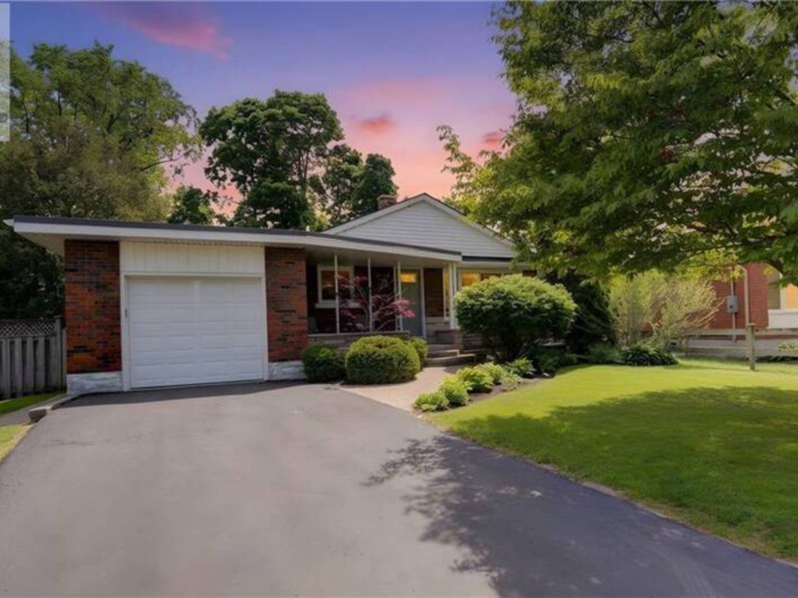 71 PINECREST Drive, Kitchener, Ontario N2A 2G6