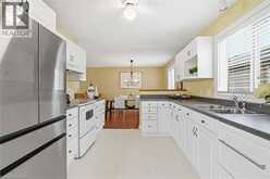 111 GRACEHILL Crescent | Hamilton Ontario | Slide Image Nine
