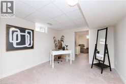 8 CHEVAL Drive | Grimsby Ontario | Slide Image Forty