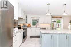 8 CHEVAL Drive | Grimsby Ontario | Slide Image Eight