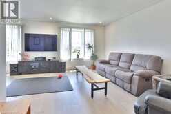 11 LYNWOOD Drive | Hamilton Ontario | Slide Image Thirteen