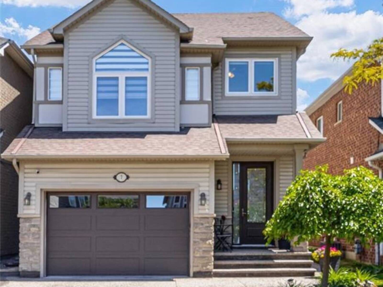 7 BRAMOAK Crescent, Brampton, Ontario L7A 1T7