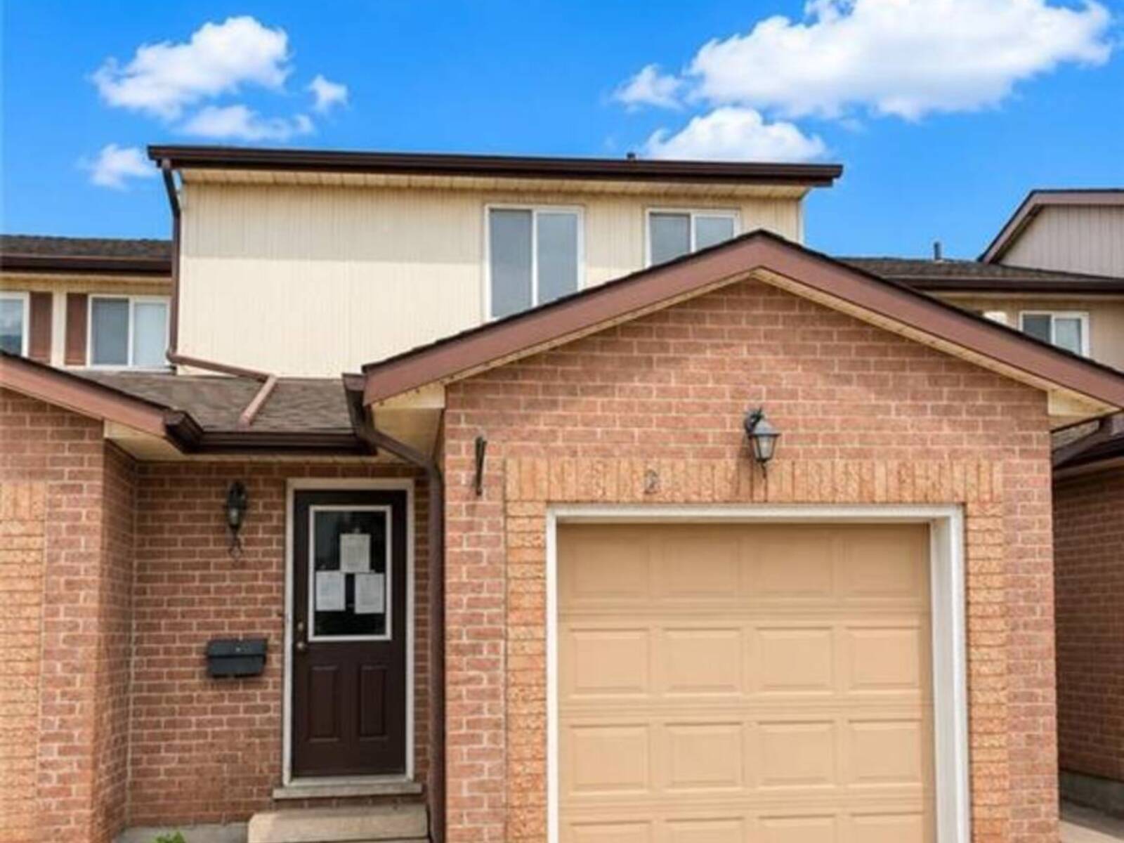 25 VALLEYVIEW Road Unit# 2, Kitchener, Ontario N2E 1L5