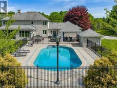938 GOVERNOR'S Road Dundas Ontario, L9H 5E3