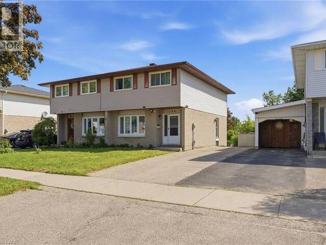 126 DINISON Crescent Kitchener Ontario, N2E 2V2 - 4 Bedrooms Home For Sale