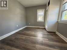 36 BRIGHTON Avenue | St. Catharines Ontario | Slide Image Ten