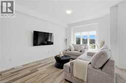 13 RACHEL Drive | Hamilton Ontario | Slide Image Sixteen