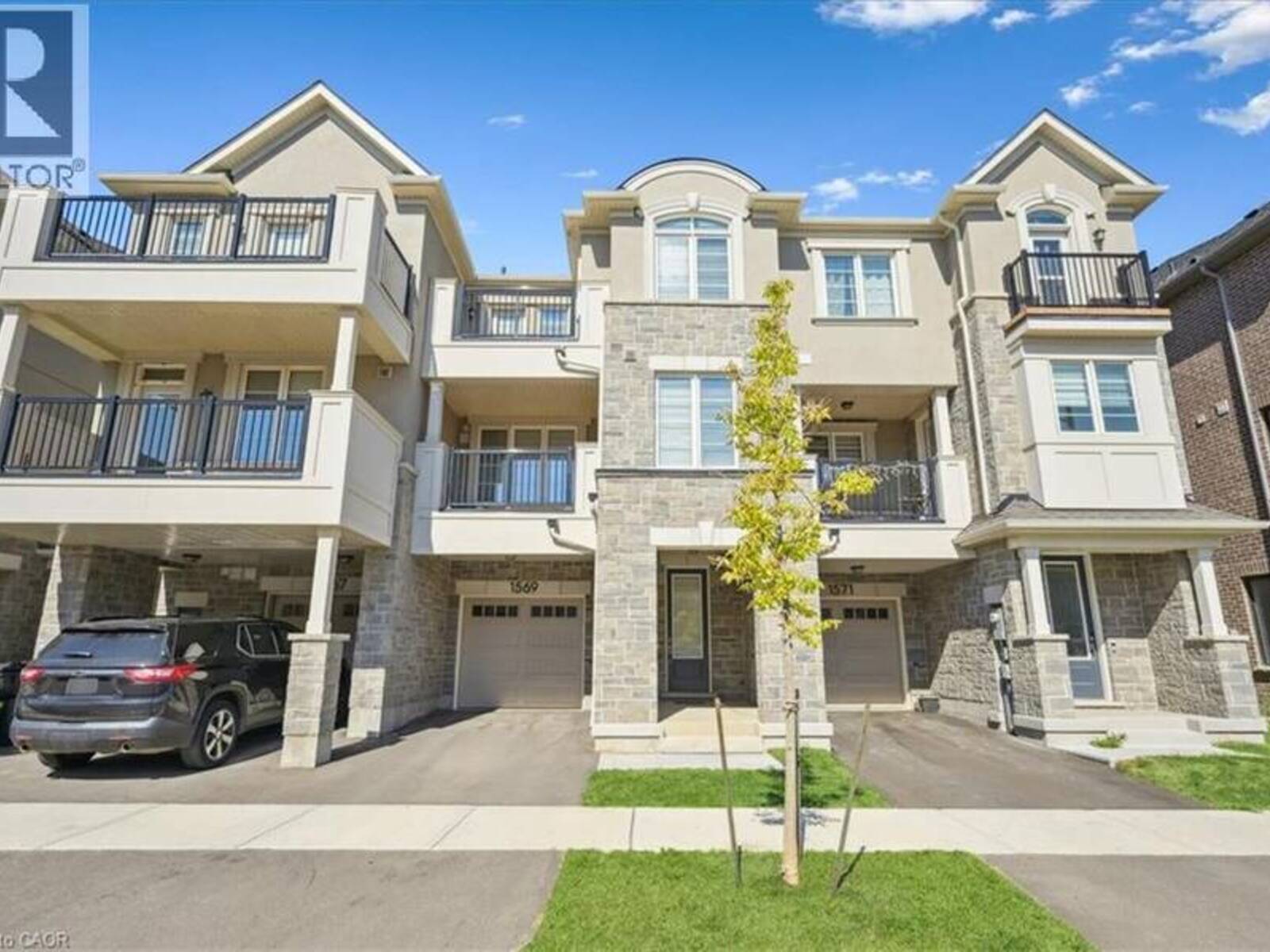 1569 DENISON Place, Milton, Ontario L9E 1Y2