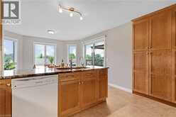 118 CRUMLIN Lane | Hamilton Ontario | Slide Image Nineteen