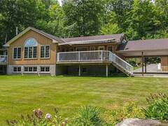 165 LAKESHORE Drive Madawaska Valley Ontario, K0J 1L0
