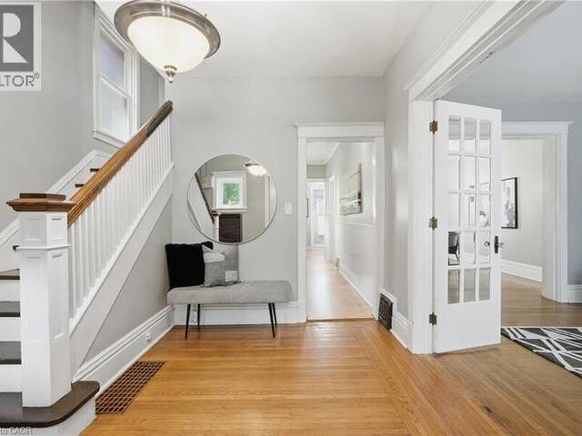 71 AIKMAN Avenue Hamilton Ontario, L8M 1P8 - 5 Bedrooms Home For Sale