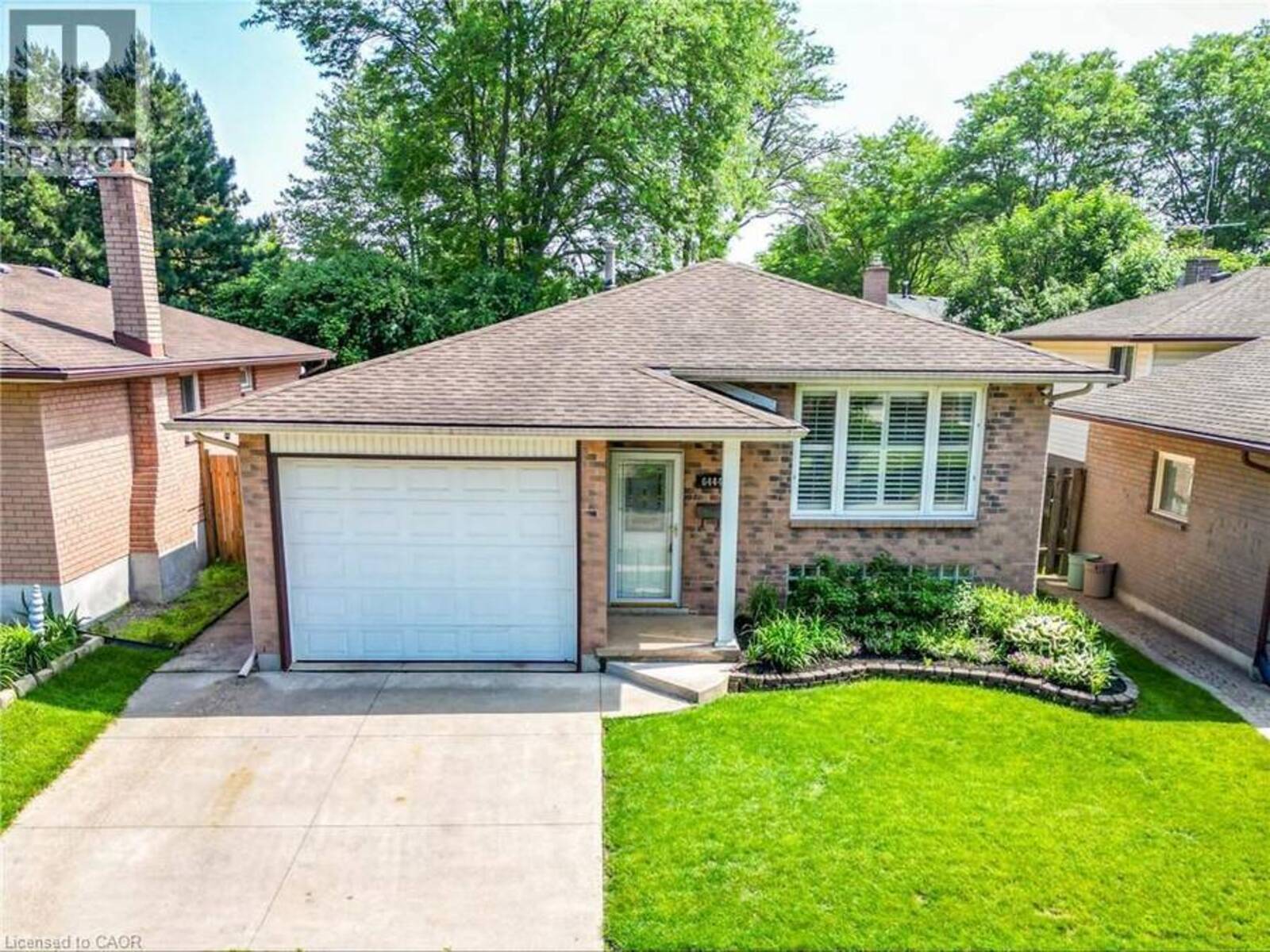 6444 ARMSTRONG Drive, Niagara Falls, Ontario L2H 2M1