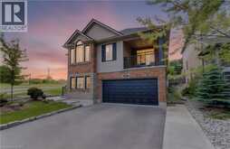 725 ZURICH Drive | Waterloo Ontario | Slide Image Two