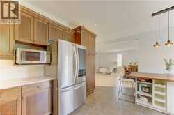 725 ZURICH Drive | Waterloo Ontario | Slide Image Sixteen