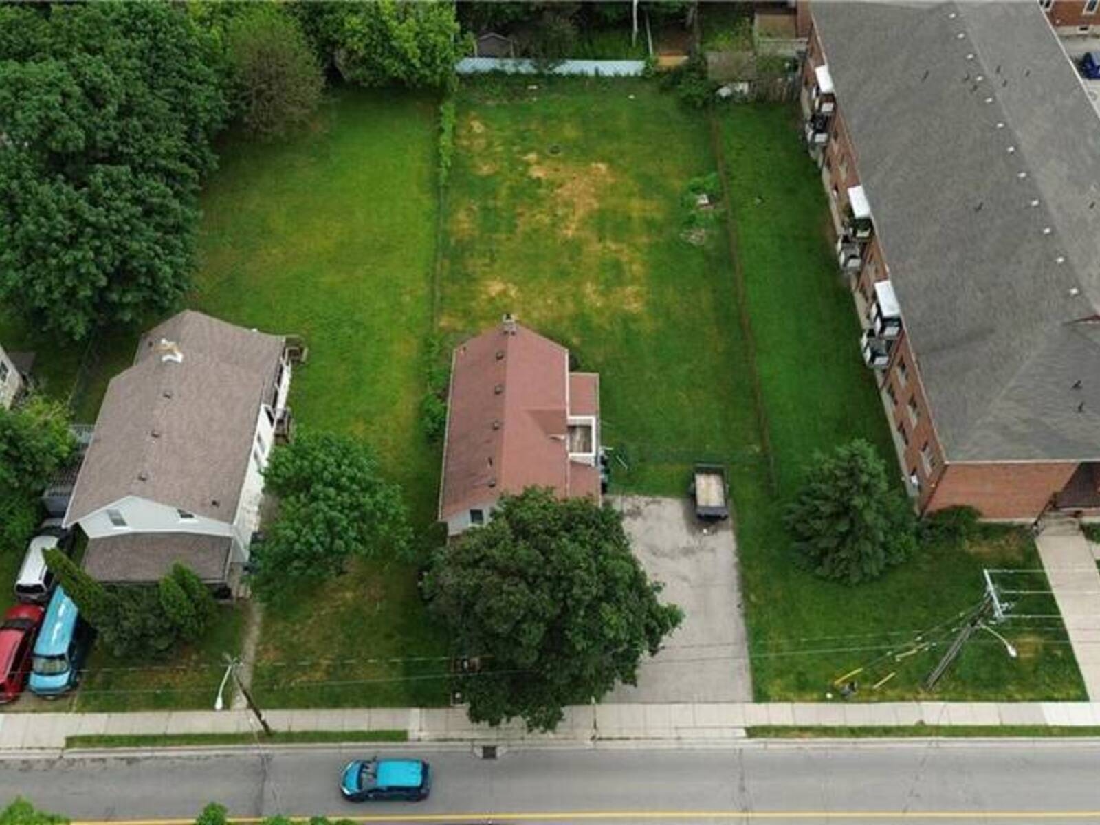 841 DUKE Street, Cambridge, Ontario N3H 3T8