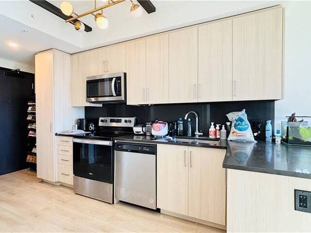 145 COLUMBIA Street W Unit# 1536 Waterloo Ontario, N2L 0K7 - 2 Bedrooms Condo For Sale