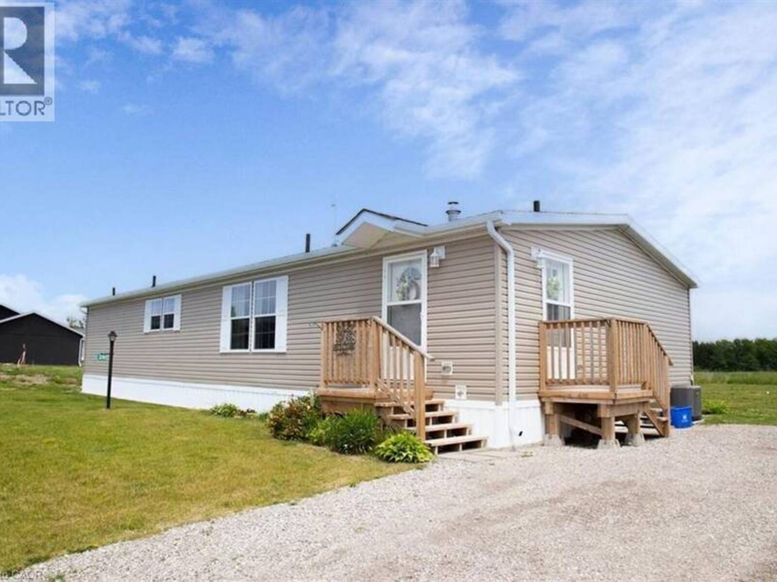 26 HICKORY Hollow, Nanticoke, Ontario N0A 1L0