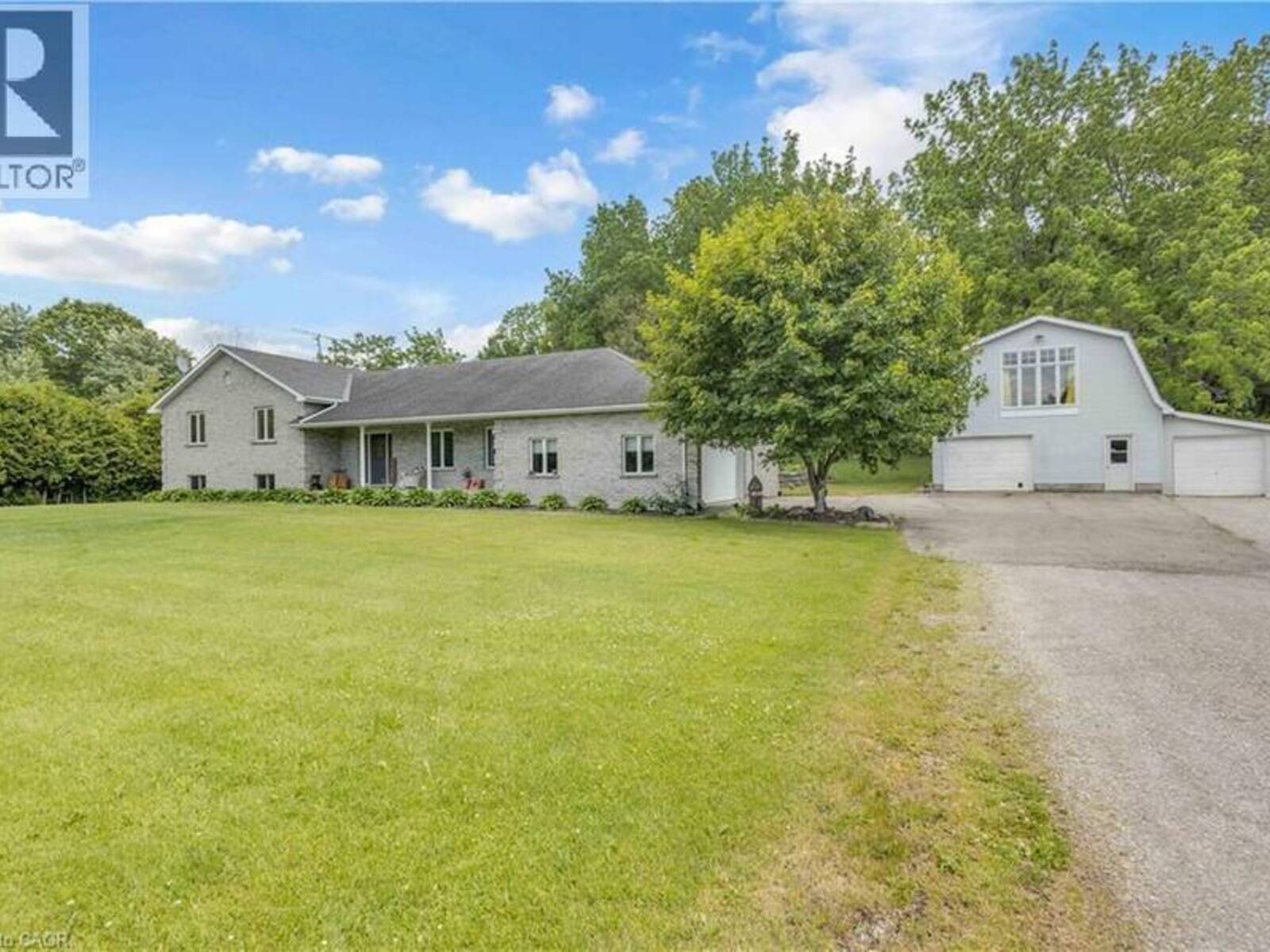 1306 ST JOHNS Road W, Simcoe, Ontario N3Y 4K1