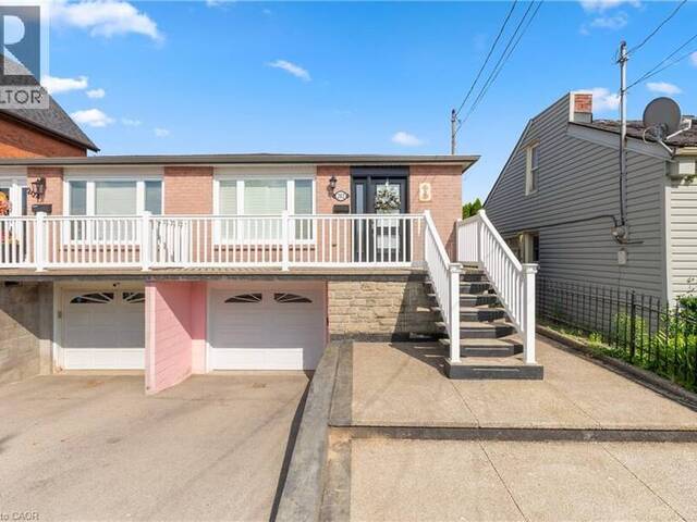 202 RAY Street N Hamilton Ontario, L8R 2Y2 - 3 Bedrooms Home For Sale