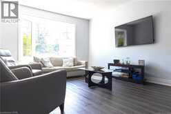 2390 SINCLAIR Circle | Burlington Ontario | Slide Image Eight