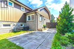 2390 SINCLAIR Circle | Burlington Ontario | Slide Image Twenty-two