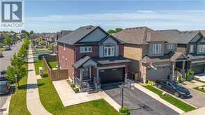 17 NARBONNE Crescent | Hamilton Ontario | Slide Image Two