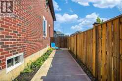 17 NARBONNE Crescent | Hamilton Ontario | Slide Image Thirty-two