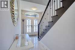 17 NARBONNE Crescent | Hamilton Ontario | Slide Image Five