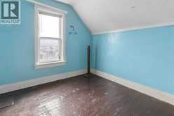 427 DUKE Street W | Kitchener Ontario | Slide Image Sixteen