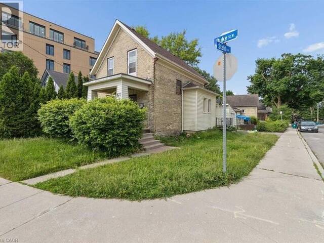 427 DUKE Street W Kitchener Ontario, N2H 3Y6 - 2 Bedrooms Home For Sale