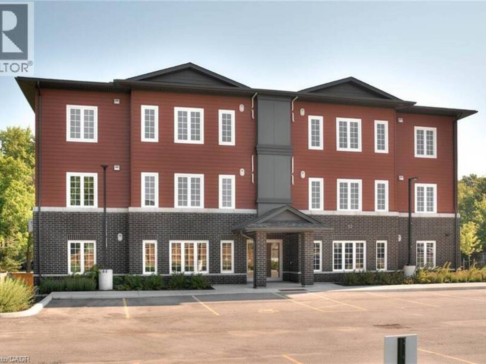 33 MURRAY Court Unit# 5, Perth East, Ontario N0K 1M0
