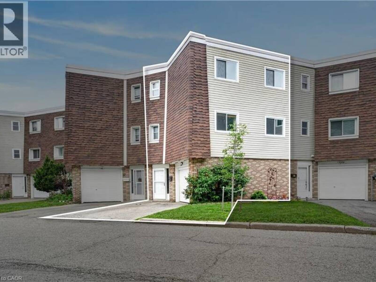 60 ELMSDALE Drive Unit# 66, Kitchener, Ontario N2E 2G4