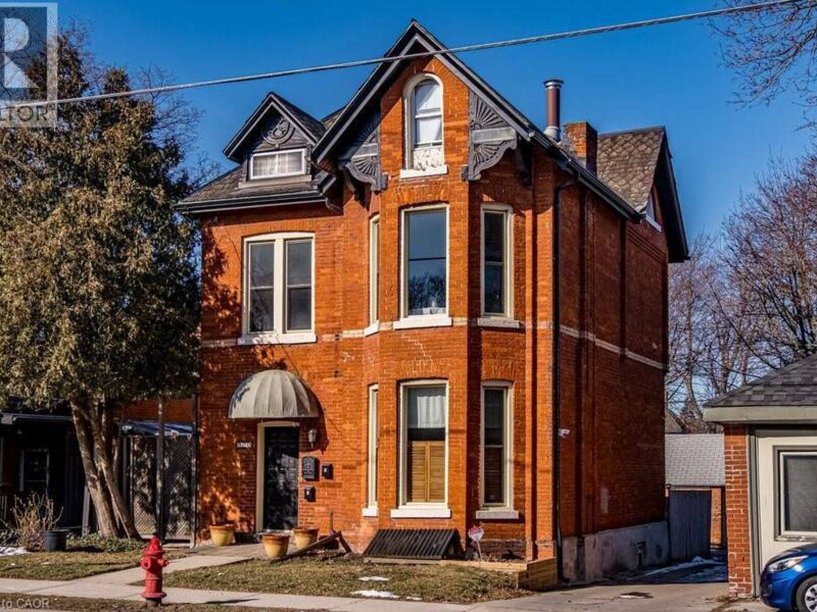 270 QUEEN Street S, Hamilton, Ontario L8P 3T3