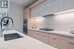 123 MAURICE Drive Unit# 105 | Oakville Ontario | Slide Image Seven