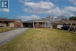 102 BYELAND Drive | Mount Forest Ontario | Slide Image Three