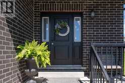 51 CRAB APPLE Court | Wellesley Ontario | Slide Image Five