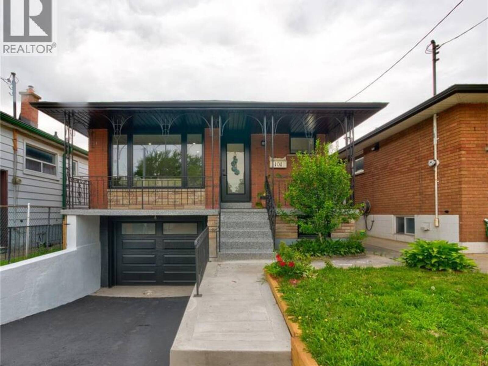 101 REID Avenue N, Hamilton, Ontario L8H 6E2