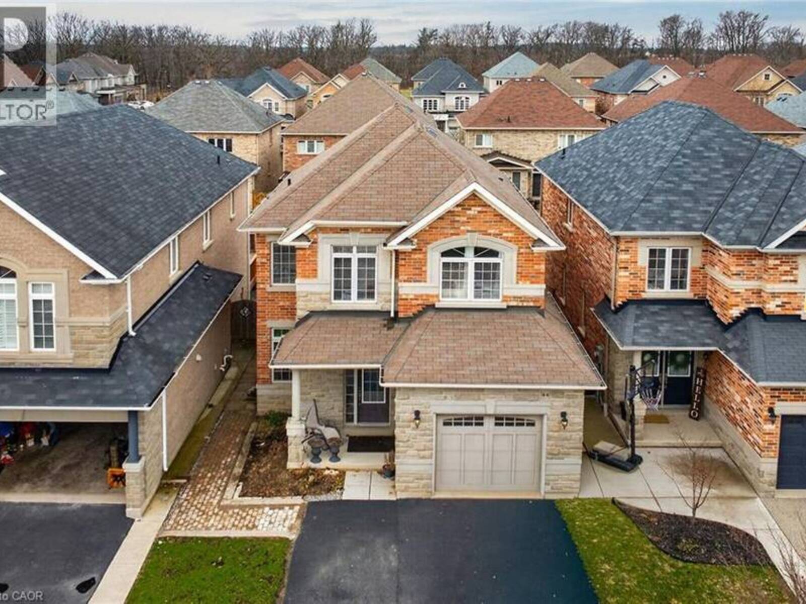 44 MATTEO Trail, Hamilton, Ontario L9B 0E6