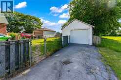 5932 CARLTON Avenue | Niagara Falls Ontario | Slide Image Three
