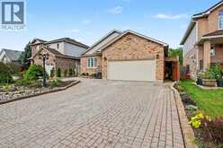 6 THEODORE Drive | Hamilton Ontario | Slide Image Three